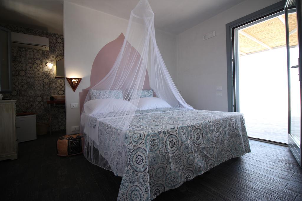 Ajamola Hotel Favignana Kültér fotó